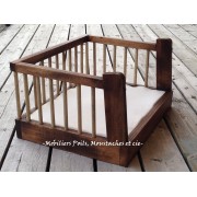 Lit de bois pour chien